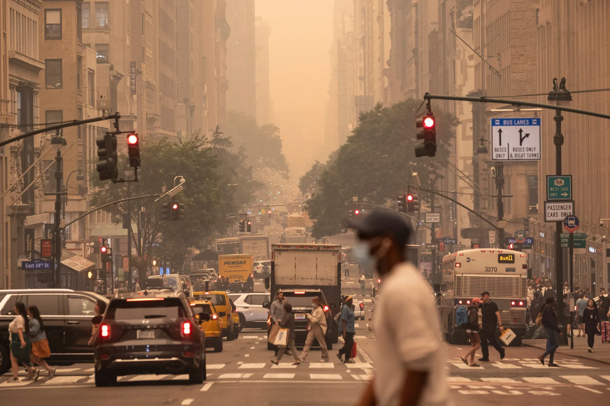 A Guide to Monitoring Air Quality Amidst Wildfire Smoke in the United States